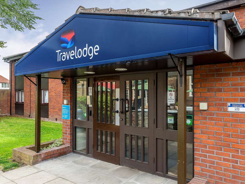 Travelodge Birmingham Саттон-Колдфилд Экстерьер фото